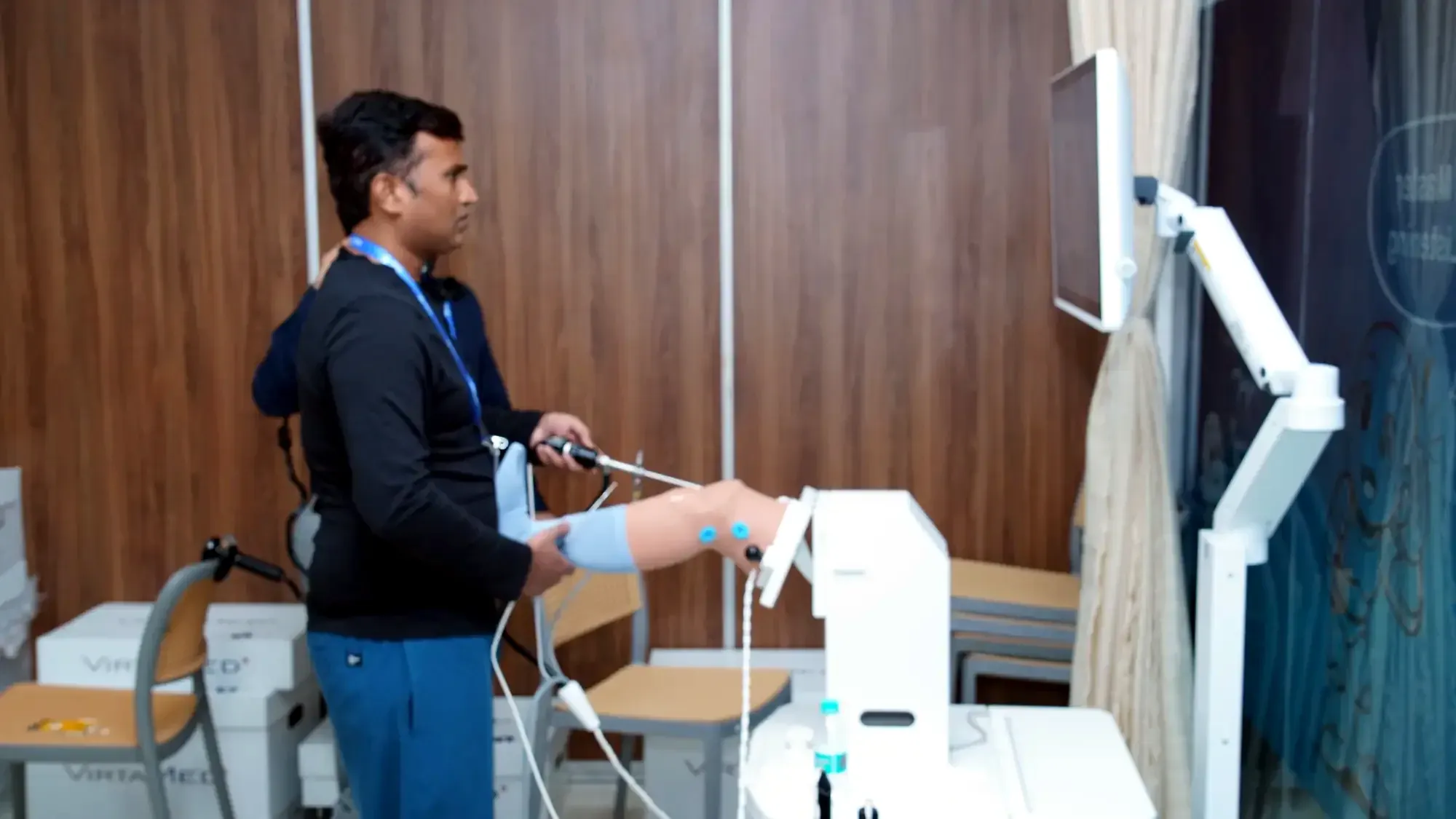 Knee arthroscopy surgery by Dr. Nitin N Sunku — procedure photo 120